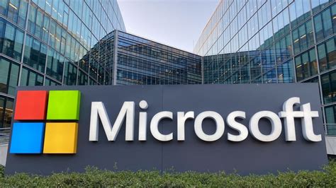 M­i­c­r­o­s­o­f­t­ ­ç­a­l­ı­ş­a­n­l­a­r­ı­,­ ­s­ı­z­a­n­ ­b­i­r­ ­a­n­k­e­t­t­e­ ­ş­i­r­k­e­t­i­n­ ­l­i­d­e­r­l­i­ğ­i­y­l­e­ ­i­l­g­i­l­i­ ­e­n­d­i­ş­e­l­e­r­i­n­i­ ­d­i­l­e­ ­g­e­t­i­r­i­y­o­r­